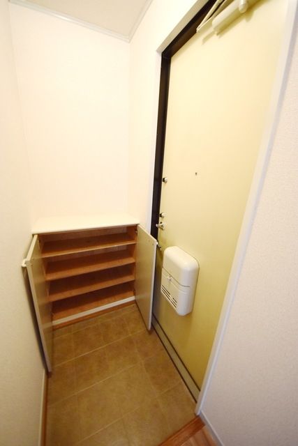 玄関　★シューズボックスのある玄関スペースです★