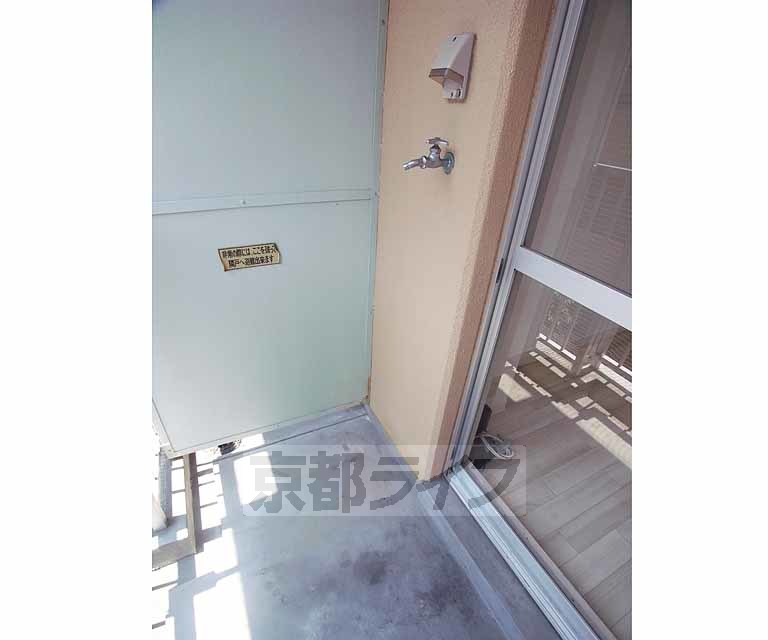 バルコニー　・洗濯機置き場