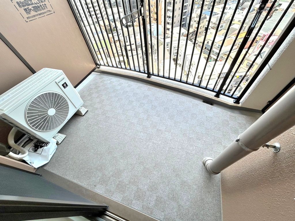 バルコニー　バルコニー