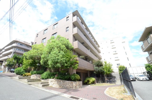 建物外観　オートロック付きでセキュリティ安心！