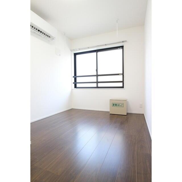 居室・リビング　?