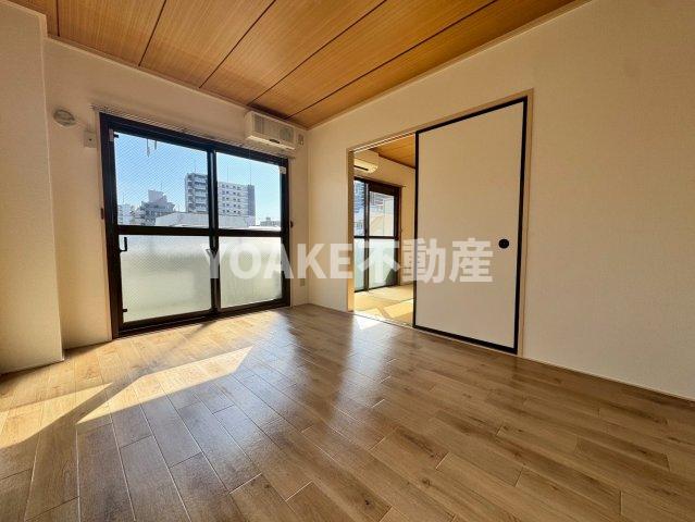 居室・リビング　画像は別部屋のものです。相違がある場合、現況優先。