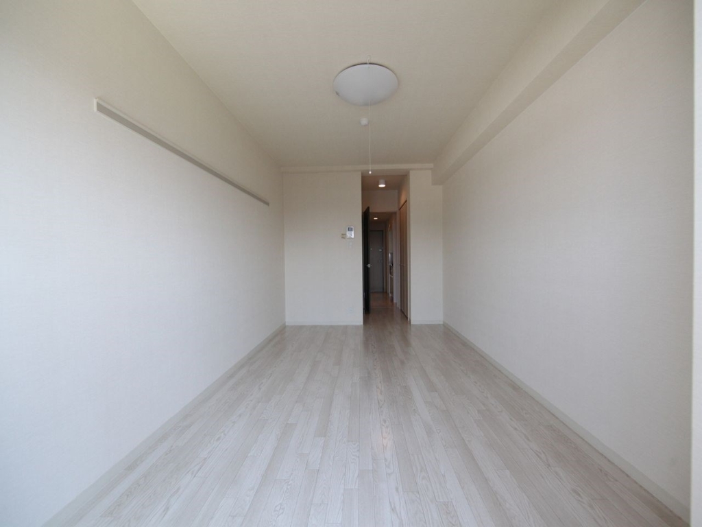 居室・リビング　洋室10帖　クローゼット付（収納充実してます）