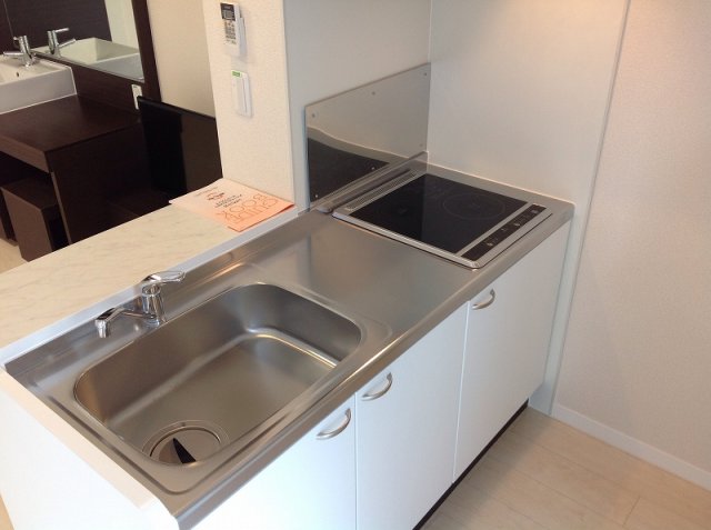 キッチン　床下収納があります。