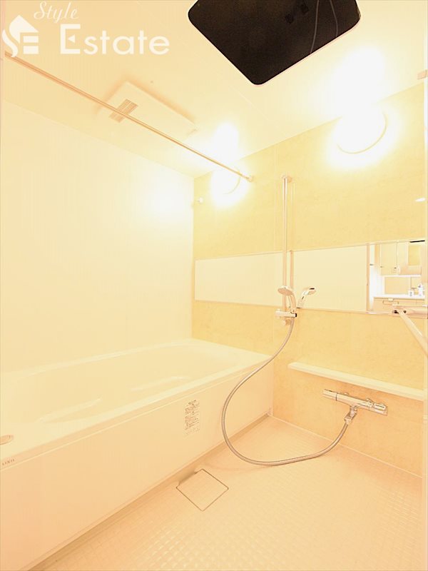 バス・シャワールーム　バスルーム