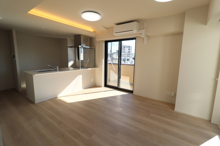 居室・リビング　リビング全景（エアコン付）