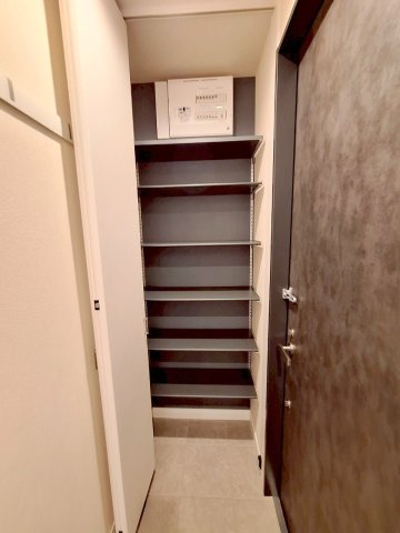 玄関　★ZEH対応で光熱費がお得になります★