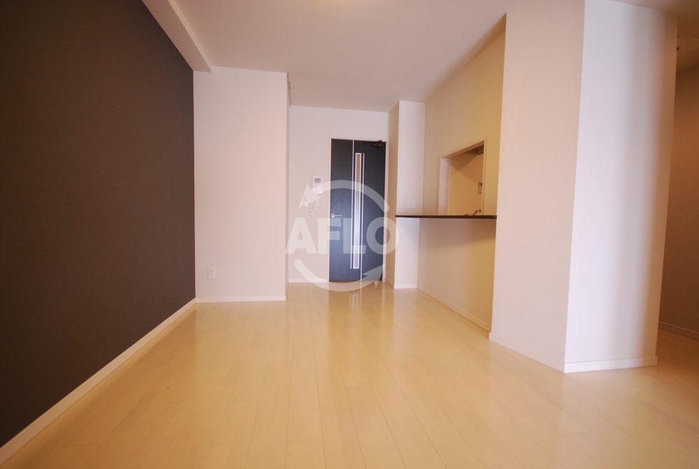 居室・リビング　Y s　Court東梅田（ワイズコートヒガシウメダ）　リビン