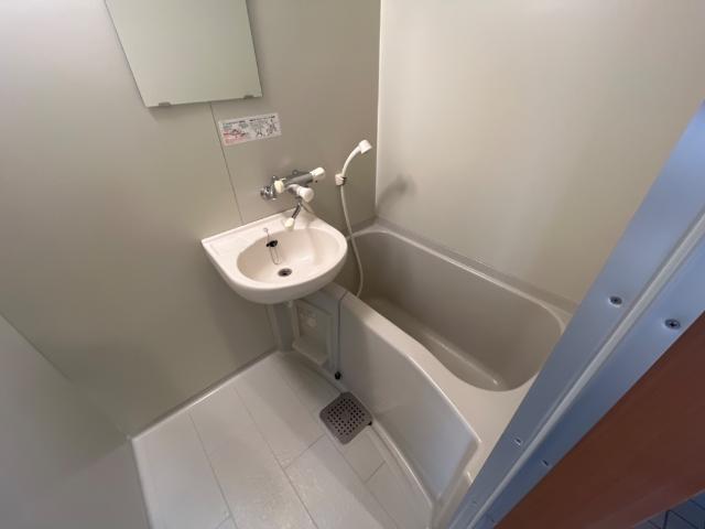 バス・シャワールーム　バス