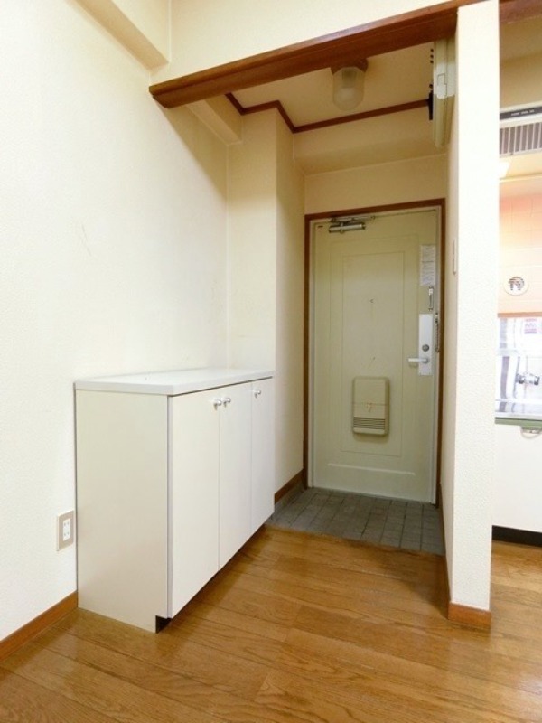 玄関　図面と現状に相違がある場合には現状を優先