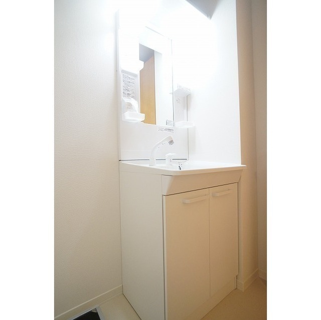 洗面設備　嬉しい！シャンプードレッサー付♪