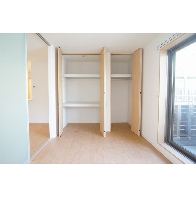 収納　洋室にある収納スペース♪