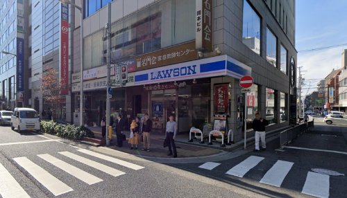 コンビニ　ローソン堺東HiViE堺東前（コンビニ）まで368m