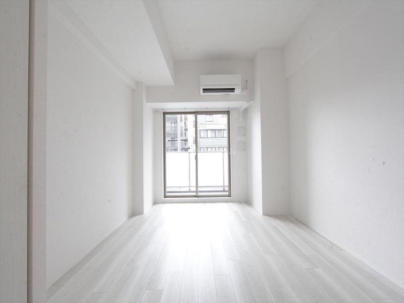 その他部屋・スペース　洋室7.4帖　エアコン完備　バルコニーに面しています