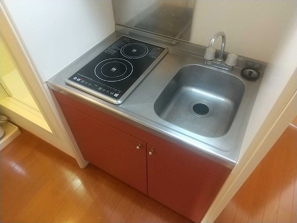 キッチン　※設備・仕様は現況と異なる場合があります。