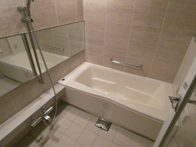 バス・シャワールーム　バス