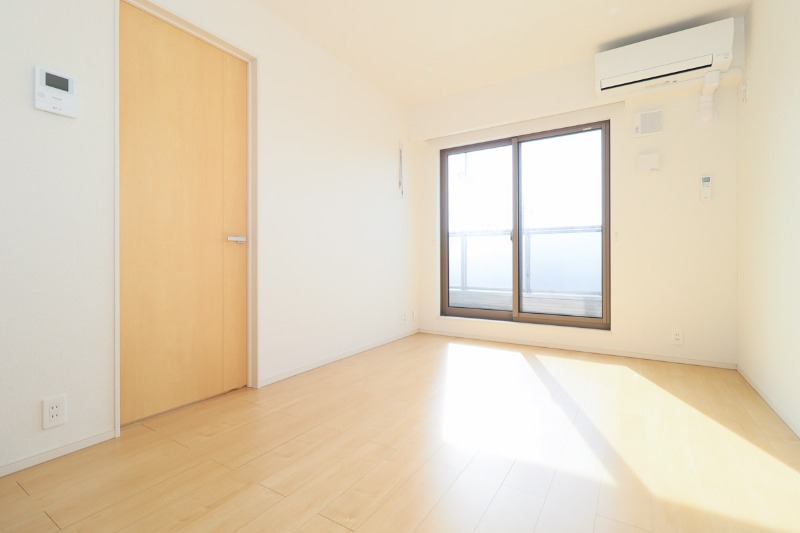 居室・リビング　図面と現状に相違がある場合には現状を優先