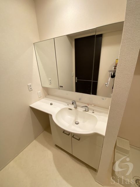 洗面設備　同仕様