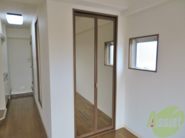 収納　クローゼットがありました。お洋服や荷物はここへ