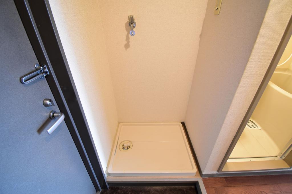 その他設備　室内に洗濯機置き場あり♪（同仕様写真）