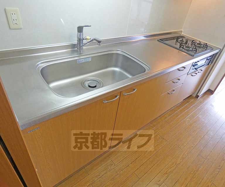 キッチン　キッチンです。