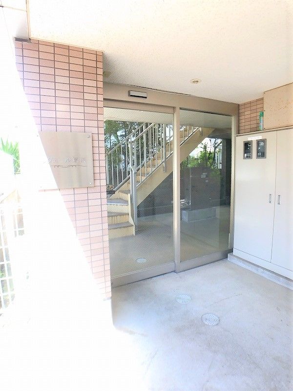 エントランス　エントランス