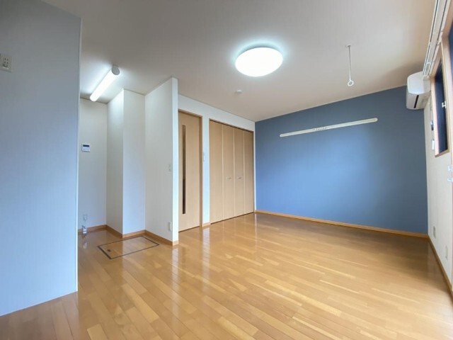 居室・リビング　同物件別室のイメージ画像となります　反転した間取りとなります