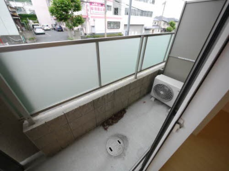バルコニー　同建物別部屋