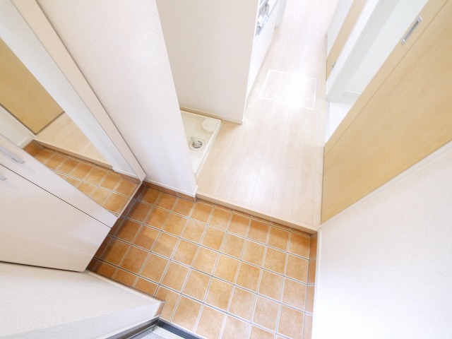 玄関　明るい玄関です