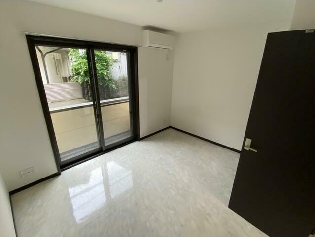 居室・リビング　使いやすい形の為、レイアウトを楽しめます♪