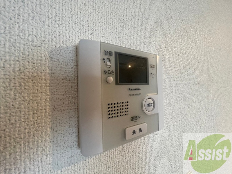 セキュリティ　ＴＶモニター付インターホンです。来客者の顔が見えるので安心！