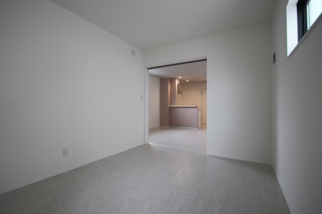 居室・リビング　＊他のお部屋のお写真の為現況優先