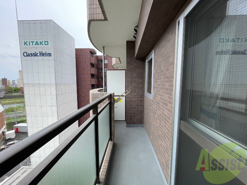 バルコニー　バルコニーです。洗濯物を干したり一息ついたりできますね！