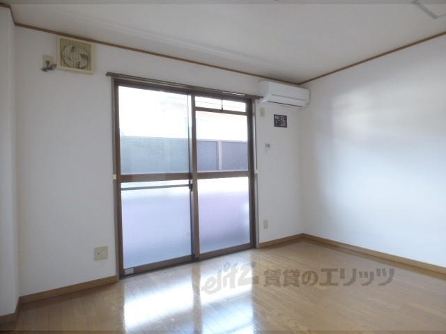 居室・リビング　洋室