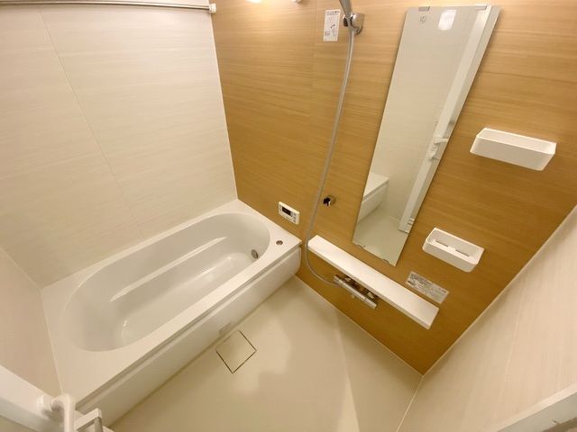バス・シャワールーム　バス