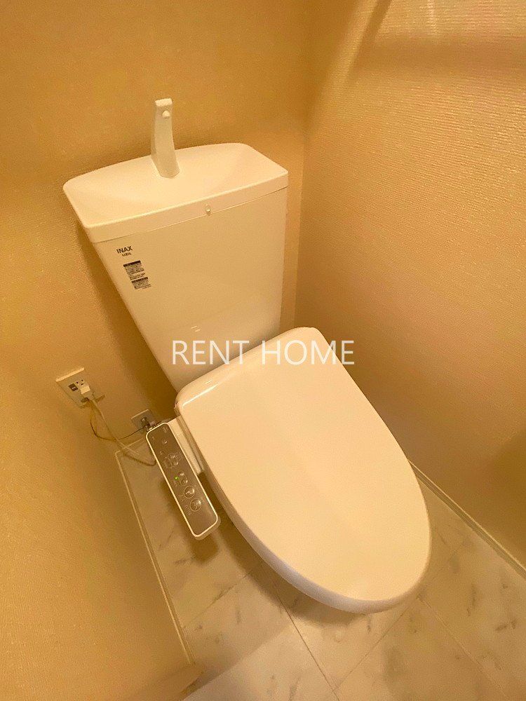 トイレ　ウォシュレット付き