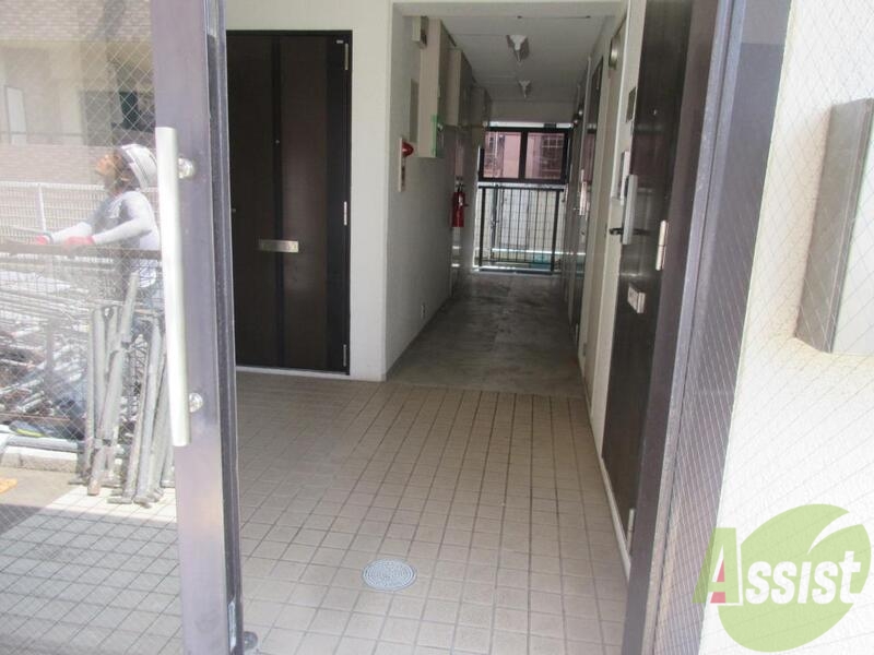 エントランス　明るいエントランス