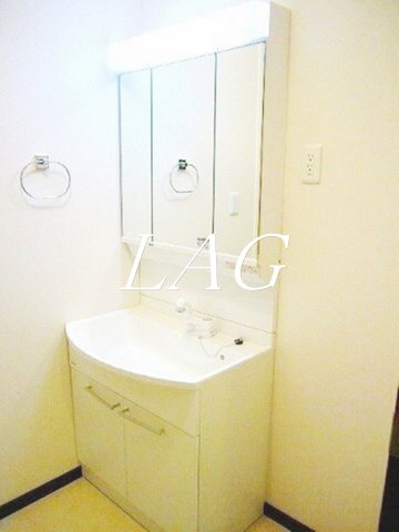 洗面設備　洗面台です。