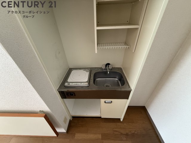 キッチン　1口IHコンロ付きのシンプルなキッチン
