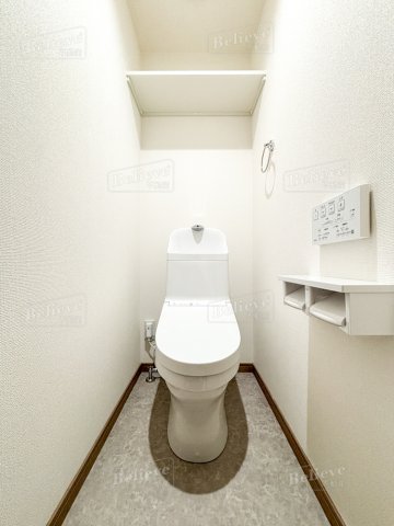 トイレ　嬉しい温水洗浄便座付き★