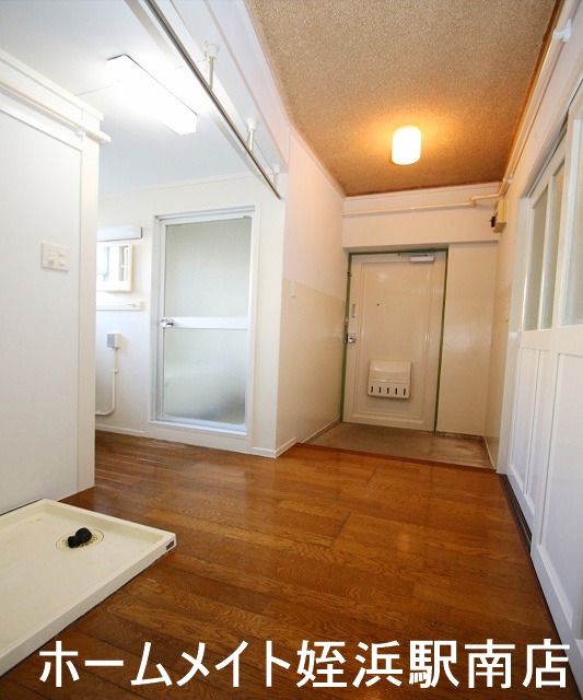 その他共有部分　★カーテンを付ければ脱衣スペースを確保できます♪★参考写真