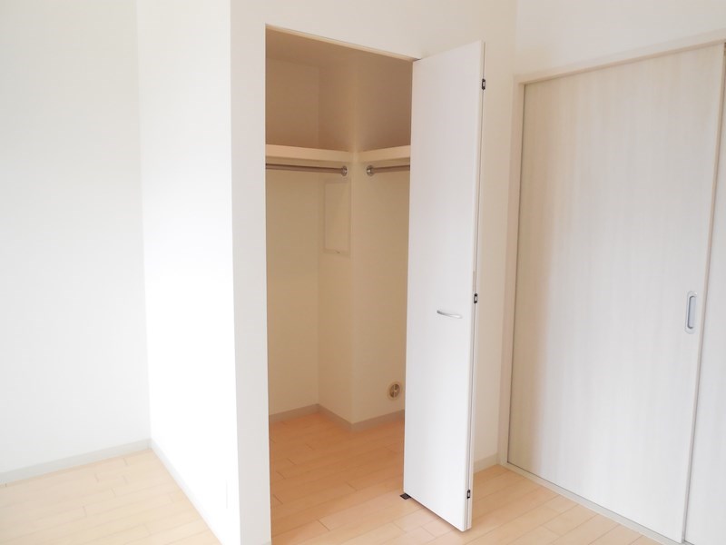 収納　ウォークインクローゼット