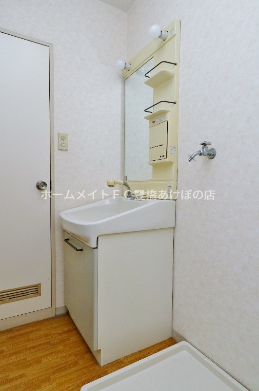 洗面設備　同型別部屋写真