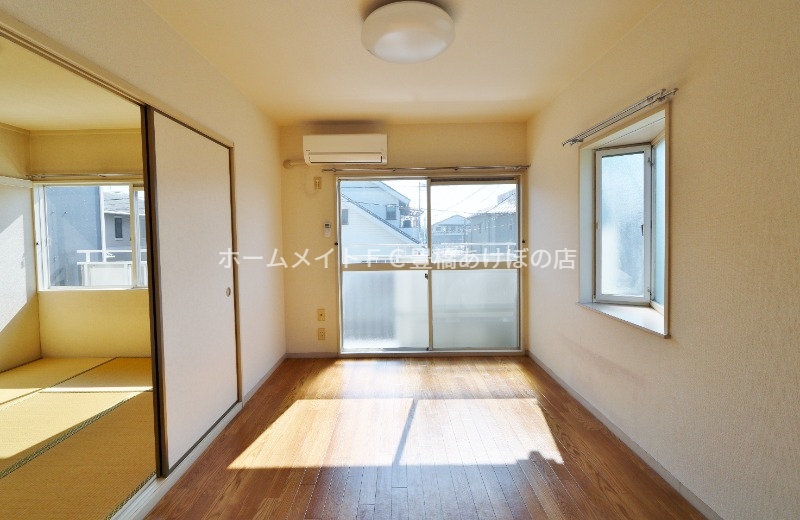 居室・リビング　同型別部屋写真