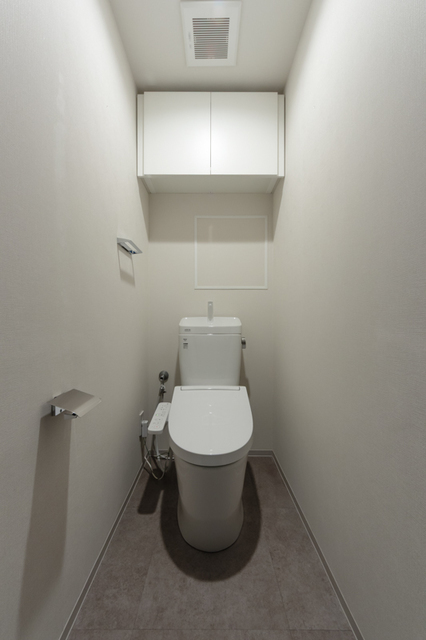 トイレ　※写真は同タイプ住戸です。