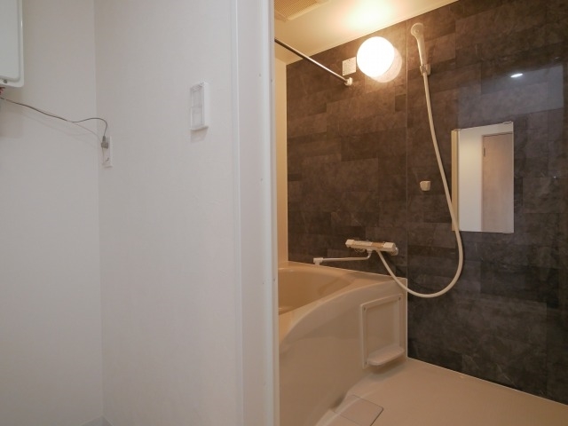 バス・シャワールーム　※別号室参考画像