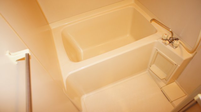 バス・シャワールーム　きれいなお風呂です