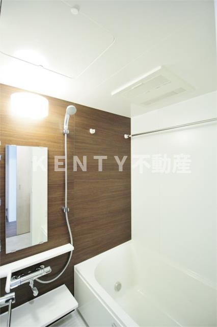 バス・シャワールーム　ゆったり過ごせるお風呂です