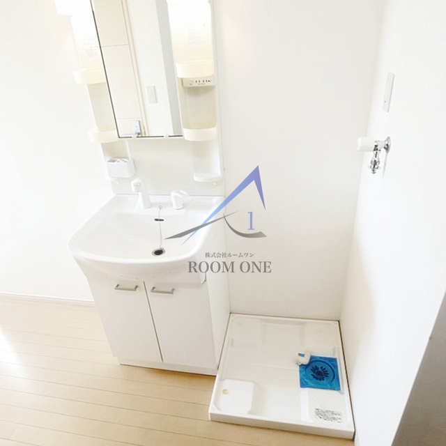 洗面設備　独立洗面台です。