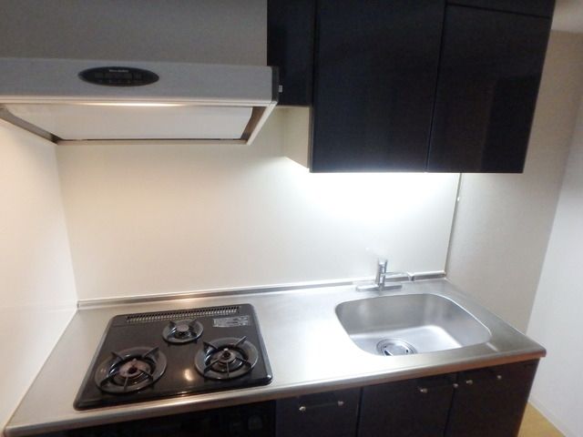 キッチン　同物件別部屋写真